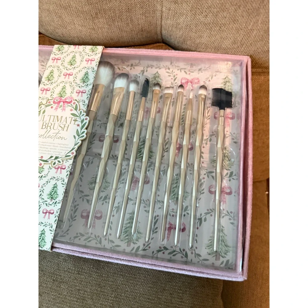 Ultimate Brush Collection 14 Piece Makeup Set Gold Faceted Handles Holiday Box